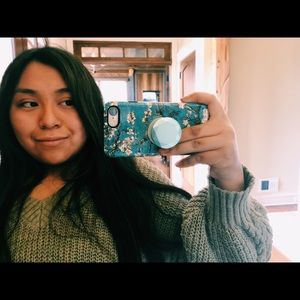 Meet your Posher, Corina